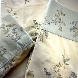 3pc Vtg Laura Ashley Twin Size Periwinkle on Ivory Floral Sheet Set Hydrangeas
